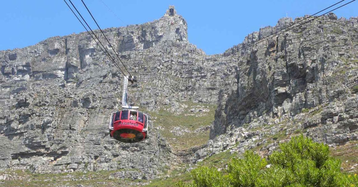 Cable-car-on-Table-mountain